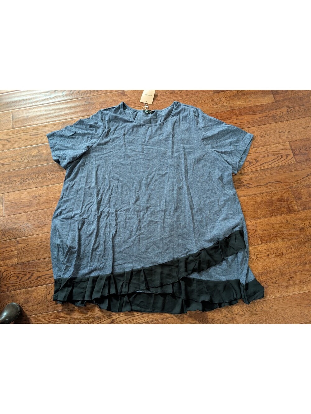BloomChic Color Contrast Overlap Hem Flared Top Blue Black Size 22-24/3X